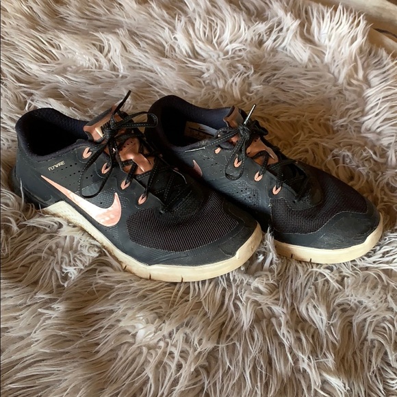 nike metcon rose gold